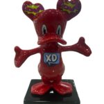 scultura papero street art rossa