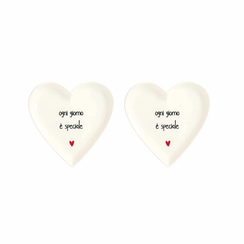 set 2 piatti cuore ''ogni giorno è speciale'' - immagine 1